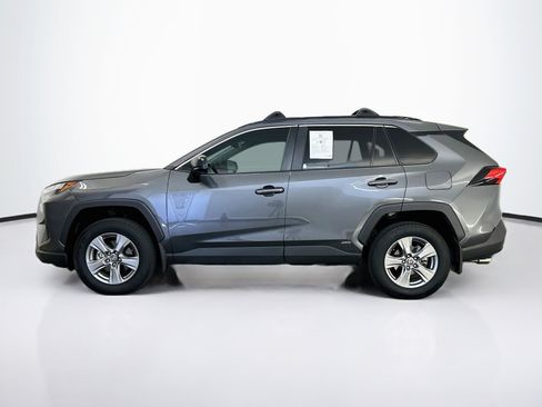 Used 2025 Toyota RAV4 LE AWD/4WD image 4