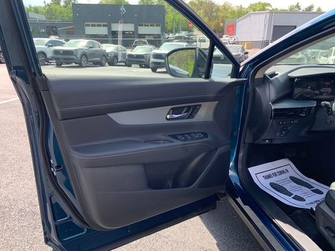 New 2026 Nissan Murano Platinum w/ Cargo Package AWD/4WD image 10