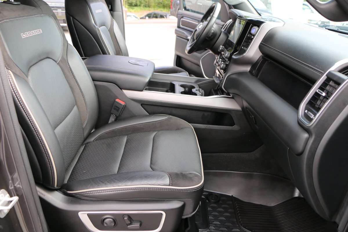 Used 2022 RAM 1500 Laramie AWD/4WD image 30