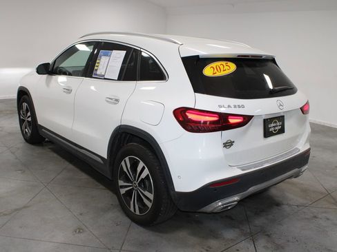 Used 2025 Mercedes-Benz GLA 250 GLA 250 image 7