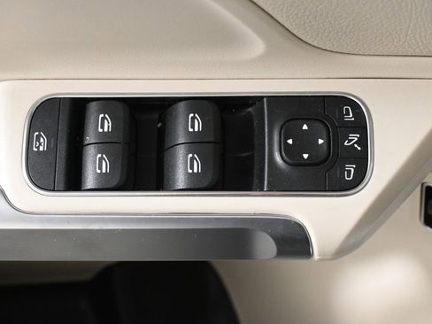 Certified 2022 Mercedes-Benz GLB 250 4MATIC image 28