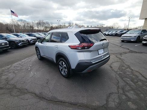 Used 2023 Nissan Rogue SV w/ SV Premium B Package image 6