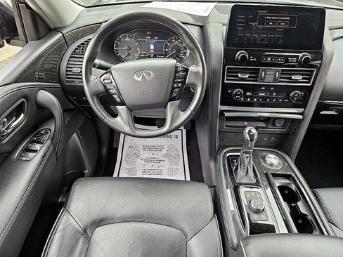 Certified 2024 INFINITI QX80 Luxe image 10