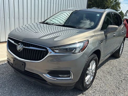 Used 2018 Buick Enclave Essence AWD/4WD image 13