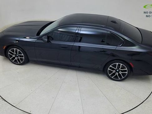 Used 2023 BMW 740i w/ Parking Assistance Package RWD image 79