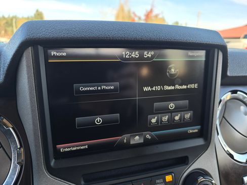 Used 2014 Ford F350 Lariat image 19