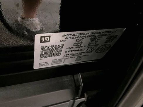 Used 2025 GMC Yukon XL AT4 w/ AT4 Premium Plus Package image 41