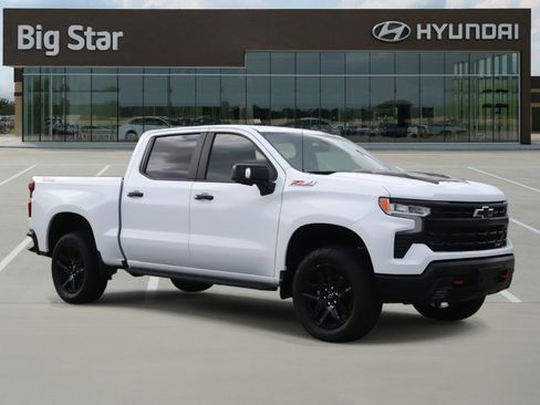 Used 2025 Chevrolet Silverado 1500 LT Trail Boss w/ LT Trail Boss Premium Package image 6