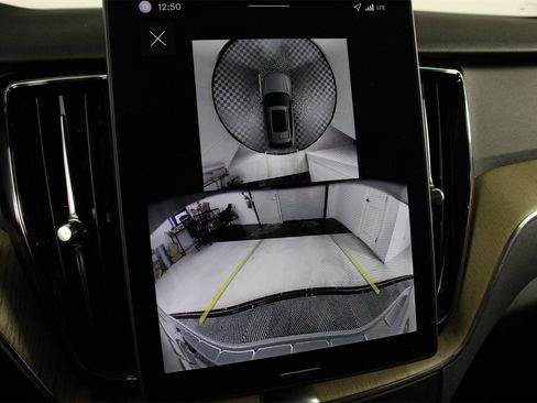 Used 2026 Volvo XC60 B5 Plus w/ Protection Package Premier image 13