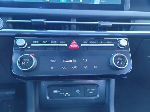 New 2026 Hyundai Tucson Blue SE image 18