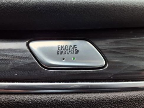 Used 2018 Buick Enclave Essence w/ Trailering Package FWD image 15
