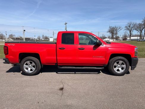 Used 2017 Chevrolet Silverado 1500 W/T AWD/4WD image 5