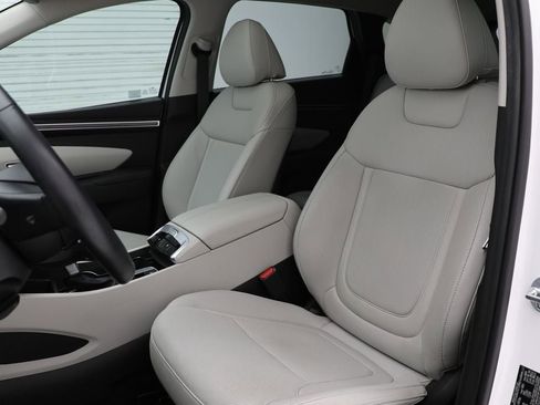 Used 2023 Hyundai Tucson SEL w/ Convenience Package image 16