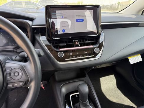 Used 2026 Toyota Corolla LE image 17