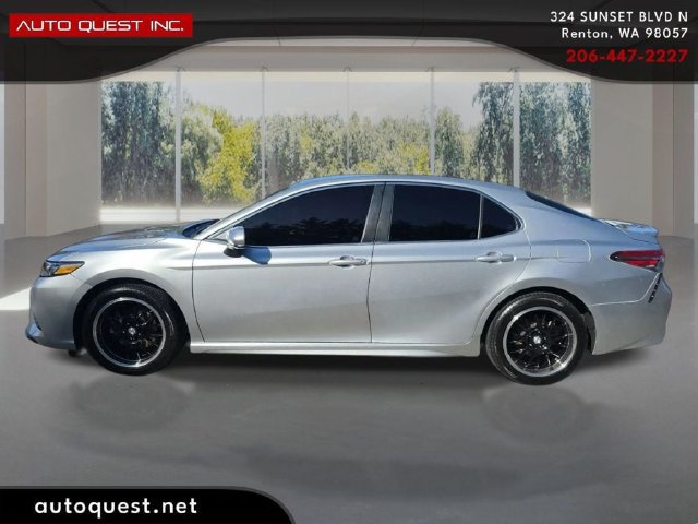 Used 2018 Toyota Camry SE FWD image 8