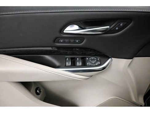 Certified 2022 Cadillac XT4 Premium Luxury w/ Enhanced Visibility Package AWD/4WD image 31