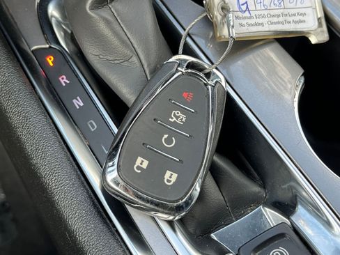 Used 2024 Chevrolet Malibu LT image 21