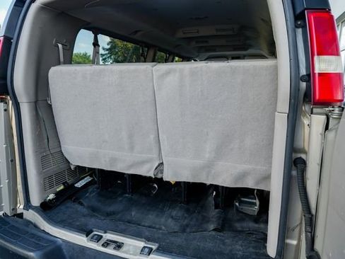 Used 2013 Chevrolet Express 3500 LS image 34