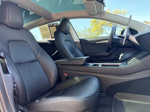 Used 2023 Tesla Model 3 Standard Range image 32