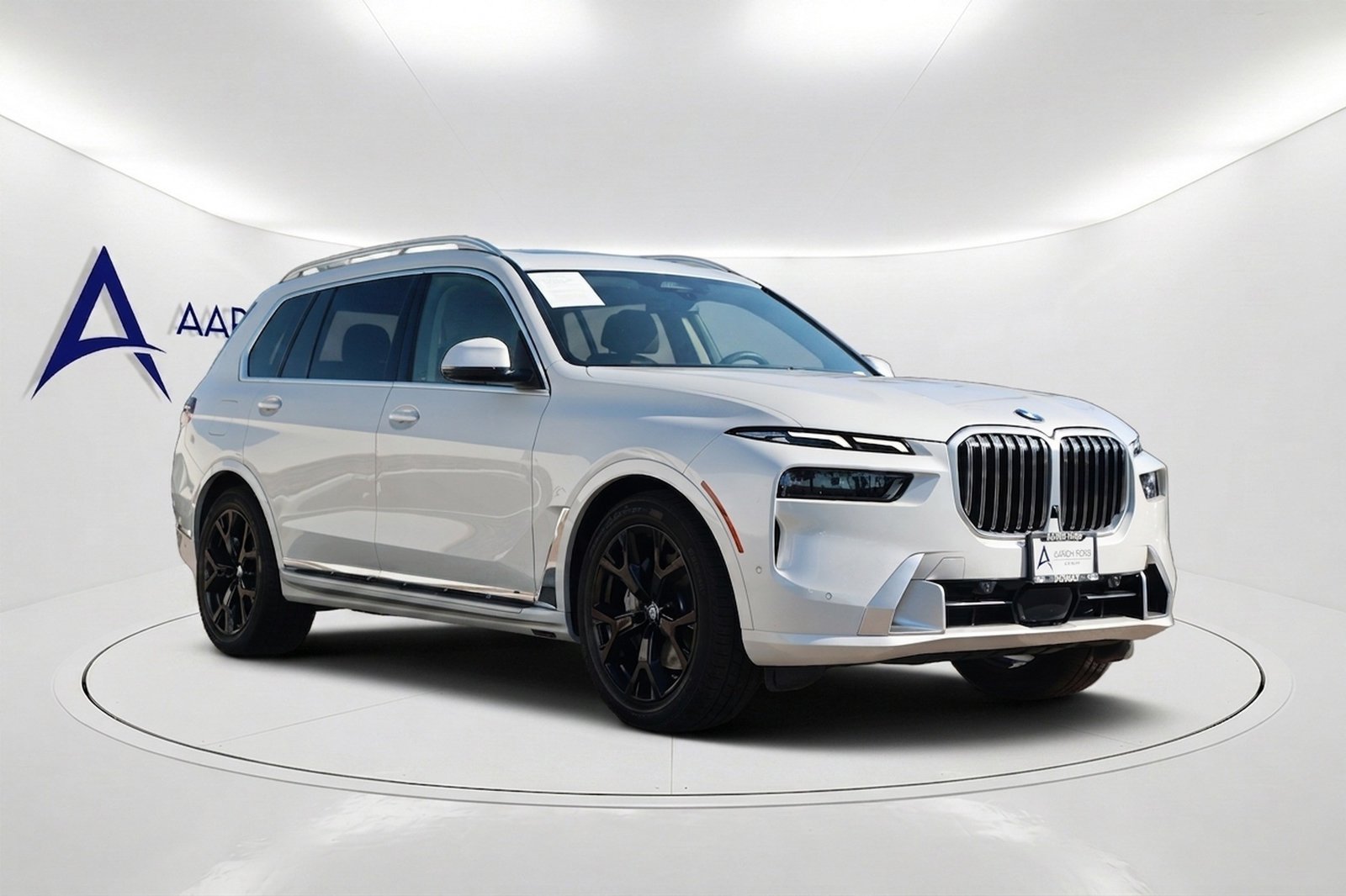 Used 2026 BMW X7 xDrive40i AWD/4WD image 3