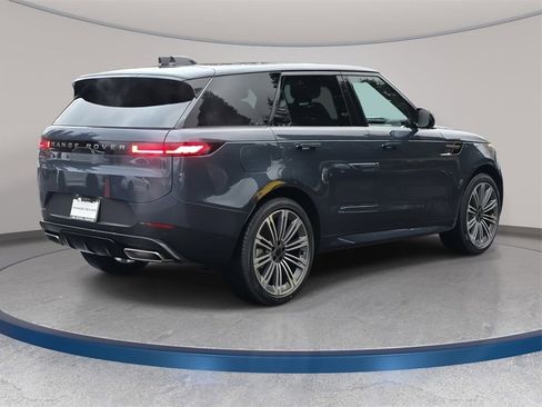 New 2026 Land Rover Range Rover Sport SE image 5