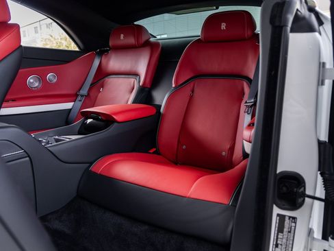 Used 2024 Rolls-Royce Spectre w/ Spectre Launch Package image 37