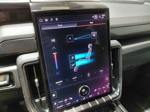 Used 2025 GMC Yukon AT4 w/ LPO, Floor Liner Package image 38