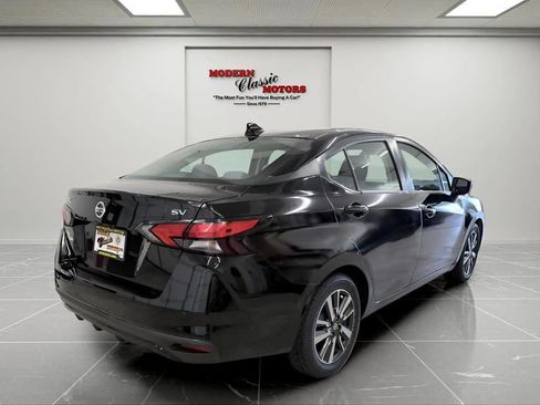 Used 2021 Nissan Versa SV FWD image 7