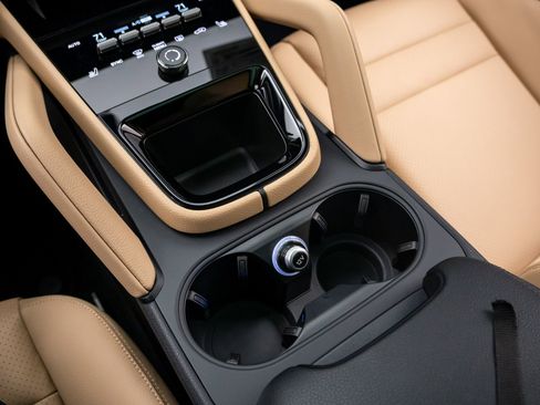 New 2026 Porsche Cayenne image 31