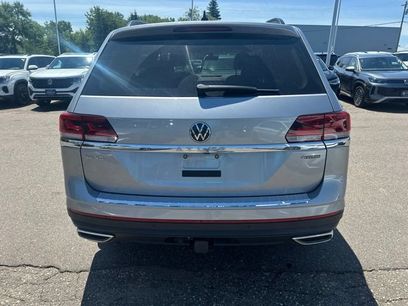 Certified 2023 Volkswagen Atlas SE w/ Black Wheel Package