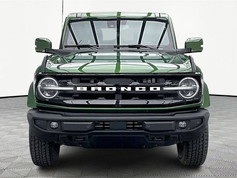 Used 2023 Ford Bronco Outer Banks image 3