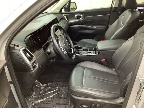Used 2022 Kia Sorento SX image 15