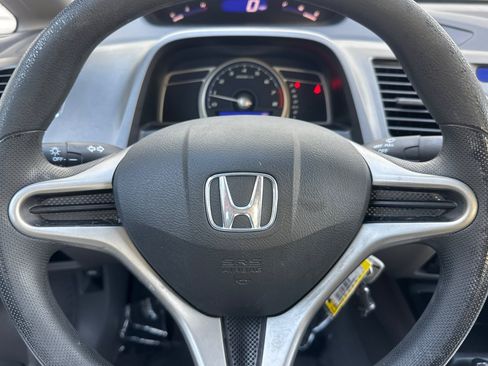Used 2011 Honda Civic DX-VP image 11