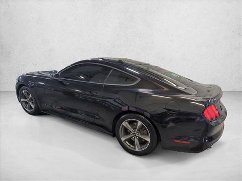 Used 2015 Ford Mustang Coupe image 7
