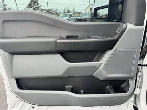 Used 2024 Ford F250 XL w/ XL Off-Road Package image 2