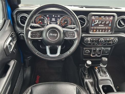 Used 2022 Jeep Gladiator Overland w/ Popular Equipment Package AWD/4WD image 19
