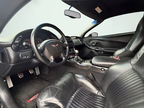 Used 2003 Chevrolet Corvette Z06 w/ Memory Package, 3 Drivers RWD image 3