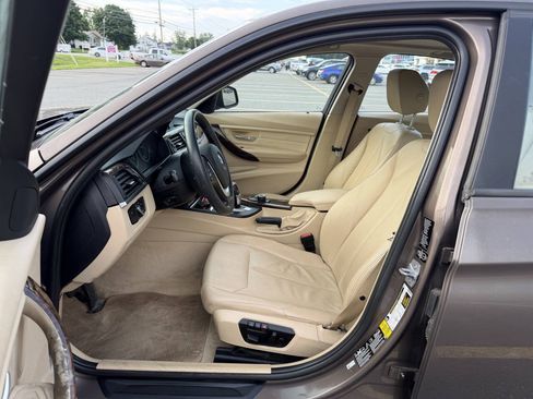 Used 2014 BMW 328i xDrive Sedan AWD/4WD image 10