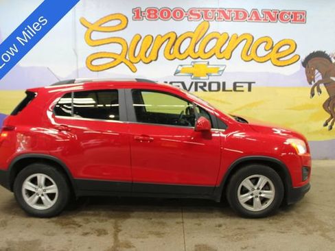 Used 2016 Chevrolet Trax LT FWD image 1