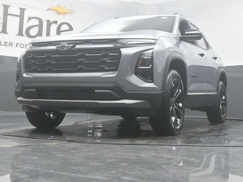New 2026 Chevrolet Equinox LT w/ Midnight Edition FWD image 4