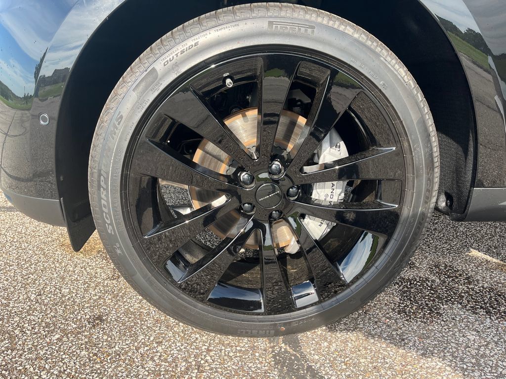 New 2026 Land Rover Range Rover Sport SE AWD/4WD image 18