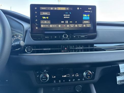 New 2026 Mitsubishi Outlander SE image 16