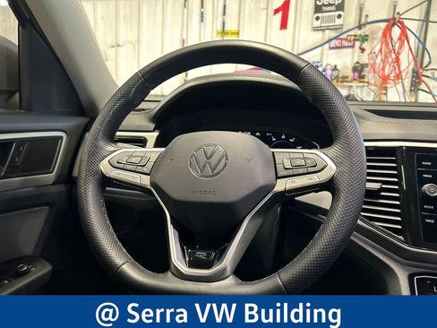 Used 2022 Volkswagen Atlas SEL R-Line AWD/4WD image 22
