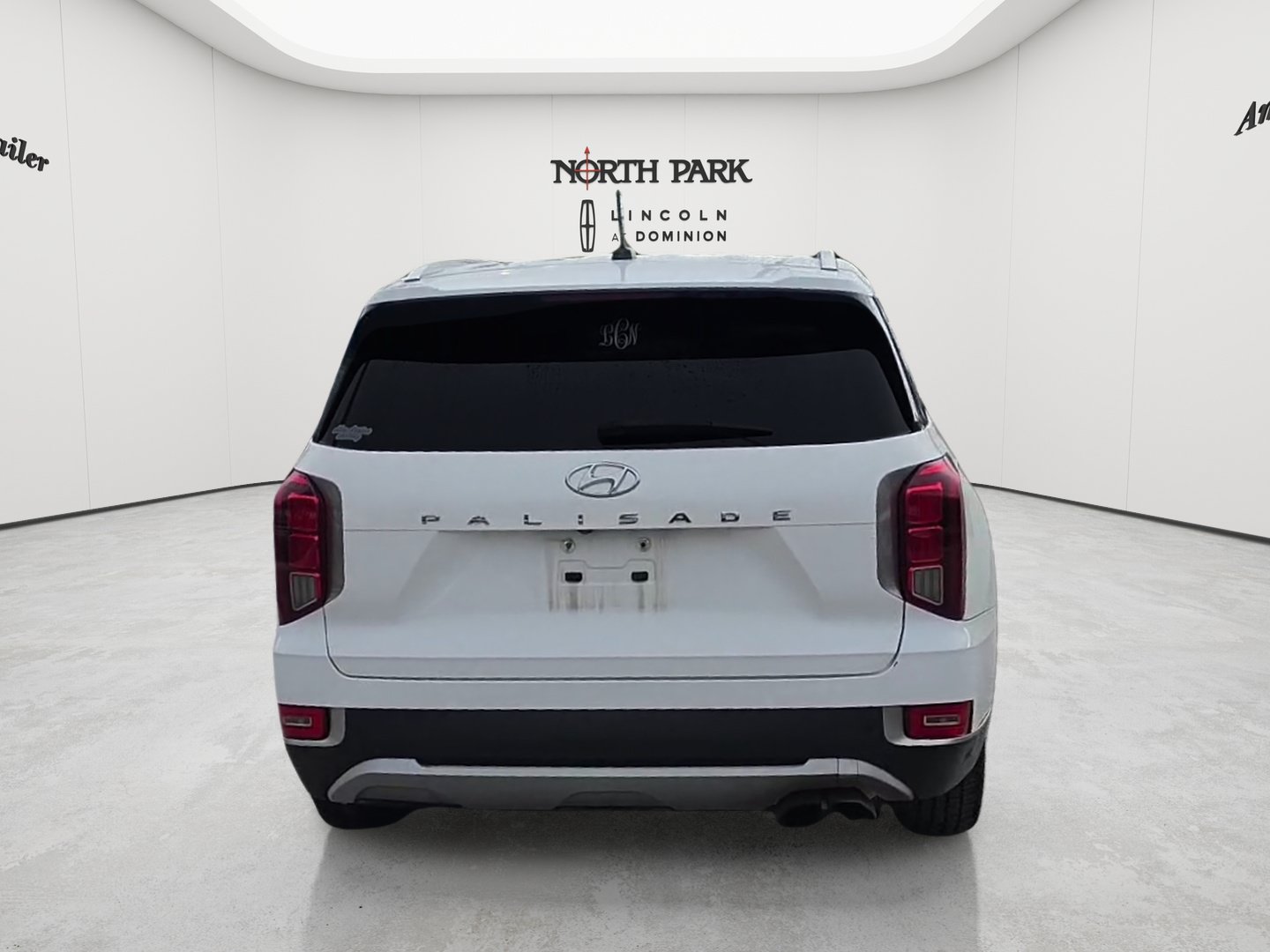 Used 2020 Hyundai Palisade SEL FWD image 4