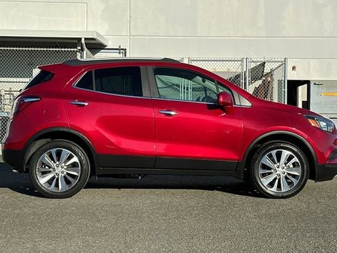 Used 2020 Buick Encore Preferred w/ Safety Package image 3