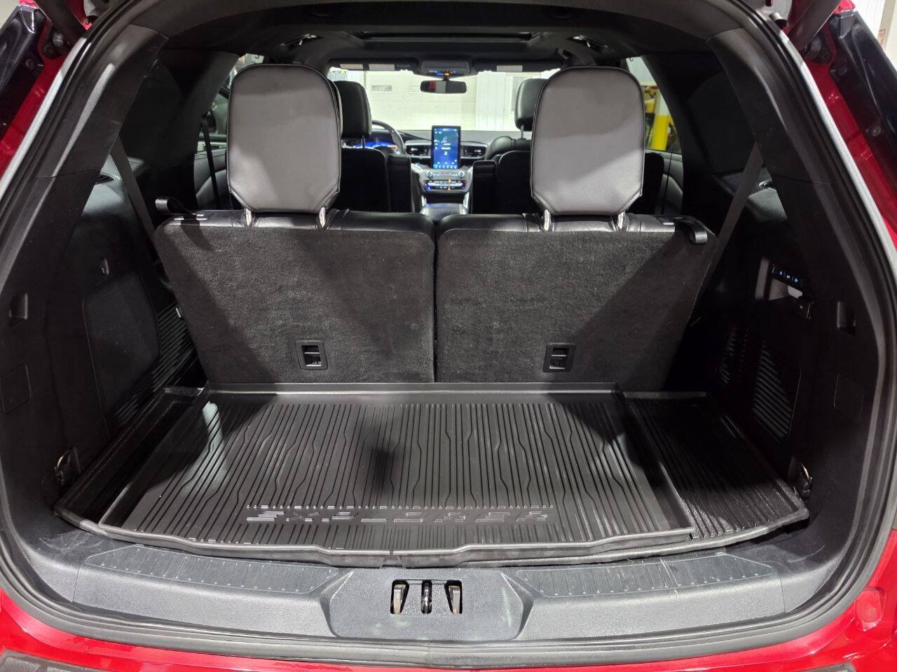 Used 2020 Ford Explorer ST w/ ST Street Pack AWD/4WD image 31