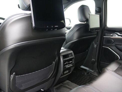 Used 2023 Jeep Grand Cherokee Trailhawk w/ Rear Seat Video Group I AWD/4WD image 18