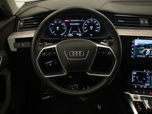 Certified 2024 Audi Q8 e-tron Premium AWD/4WD image 9
