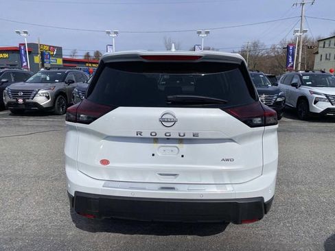 New 2026 Nissan Rogue SV AWD/4WD image 4