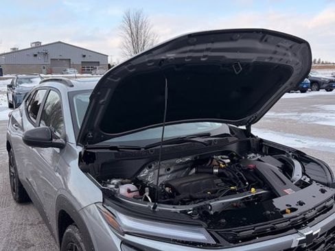 New 2026 Chevrolet Trax ACTIV w/ Sunroof Package image 23